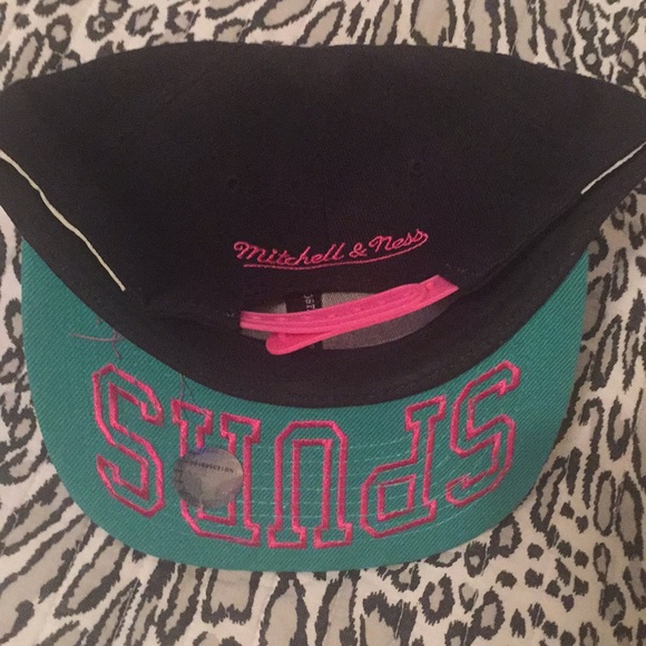 SnapBack Cap - Picture 3 of 4